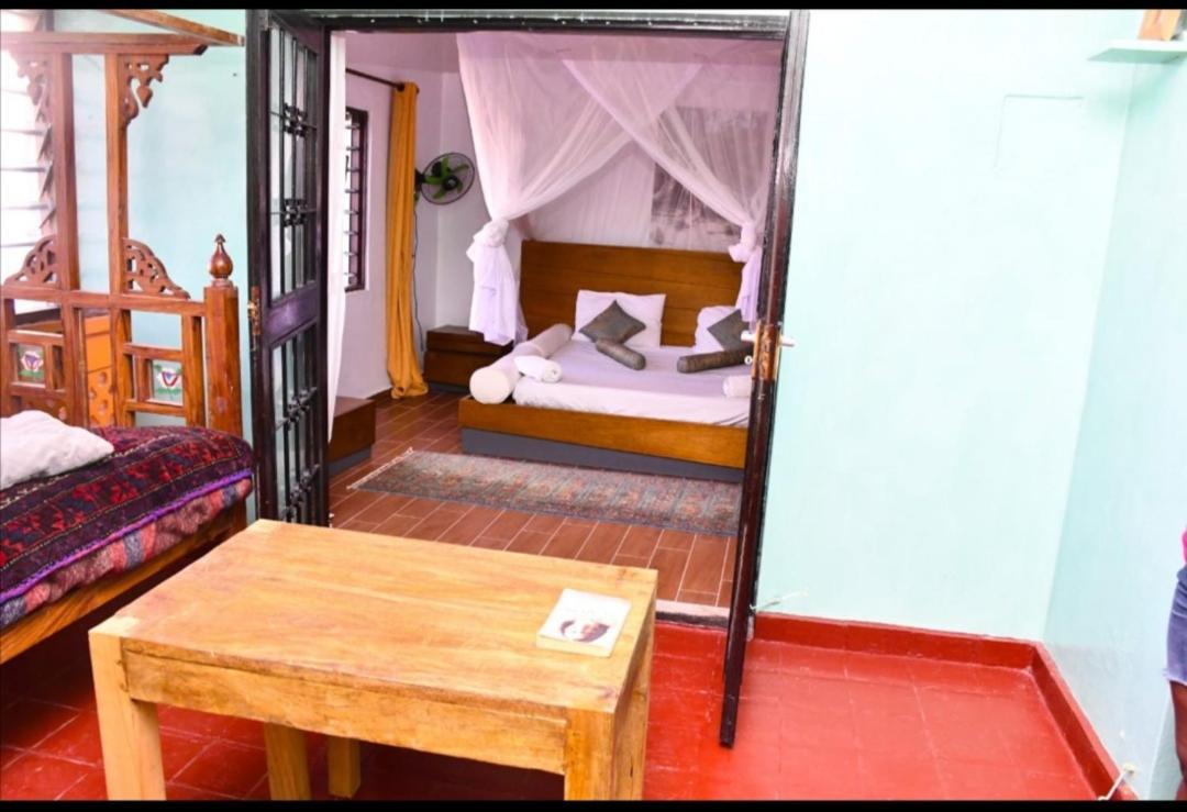 Mavericks Convenient Cozy Loft In Diani'S Cbd Ukunda Exteriör bild