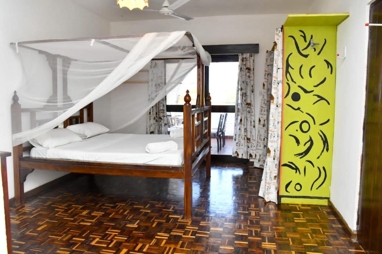 Mavericks Convenient Cozy Loft In Diani'S Cbd Ukunda Exteriör bild