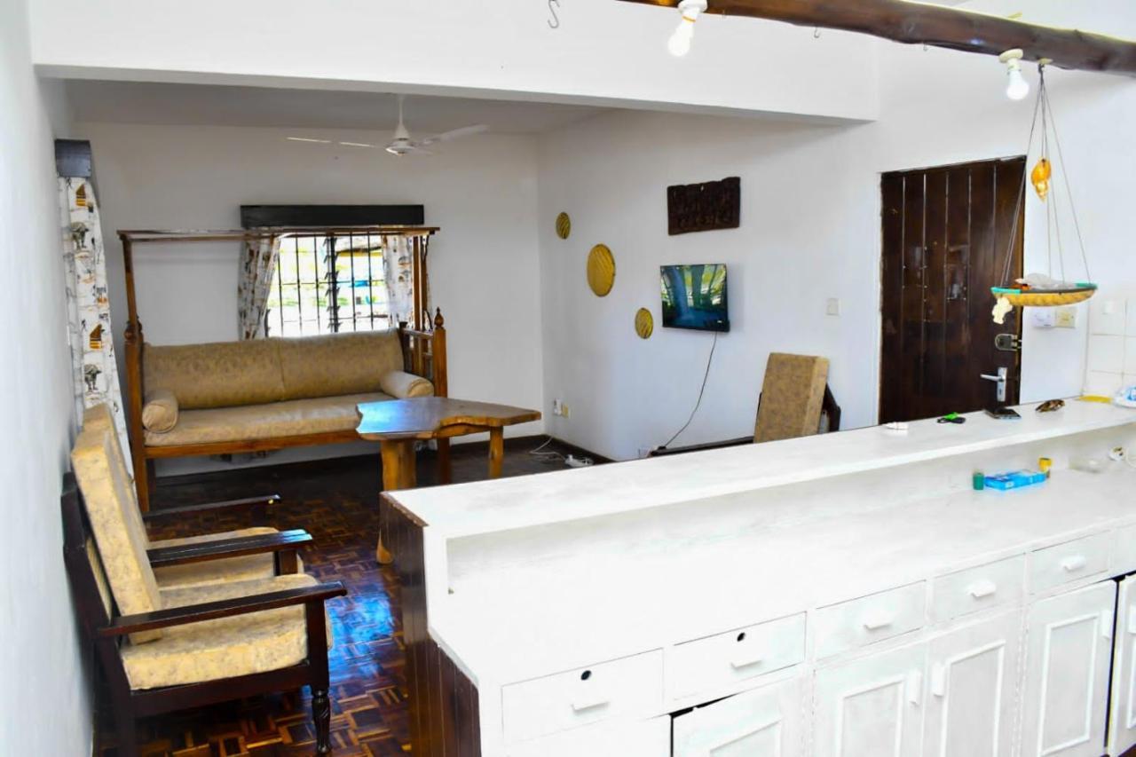 Mavericks Convenient Cozy Loft In Diani'S Cbd Ukunda Exteriör bild